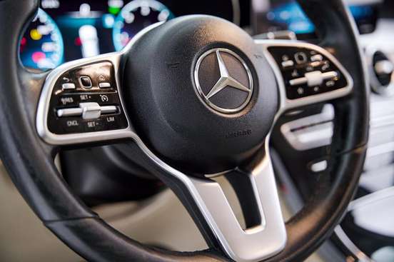 MERCEDES-BENZ-GLC 220d-2020