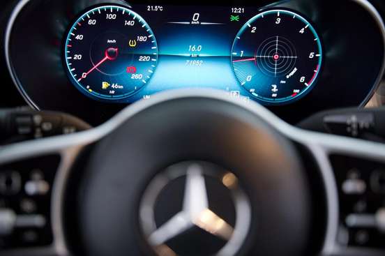 MERCEDES-BENZ-GLC 220d-2020