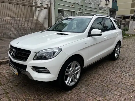 MERCEDES-BENZ ML 350 3.0 BLUETEC SPORT V6 DIESEL 4P AUTOMÁTICO MERCEDES-BENZ ML 350 3.0 BLUETEC SPORT V6 DIESEL 4P AUTOMÁTICO
