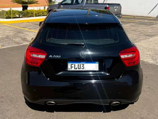 MERCEDES-BENZ-CLASSE A-1.6 200 TURBO URBAN GASOLINA 4P AUTOMATIZADO MERCEDES-BENZ-CLASSE A-2013