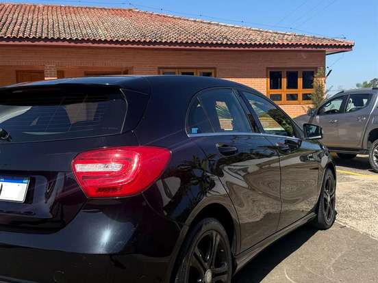 MERCEDES-BENZ-CLASSE A-1.6 200 TURBO URBAN GASOLINA 4P AUTOMATIZADO MERCEDES-BENZ-CLASSE A-2013
