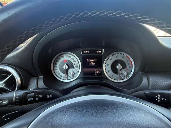 MERCEDES-BENZ-CLASSE A-1.6 200 TURBO URBAN GASOLINA 4P AUTOMATIZADO MERCEDES-BENZ-CLASSE A-2013