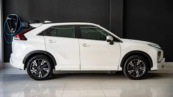 MITSUBISHI-ECLIPSE CROSS-2024
