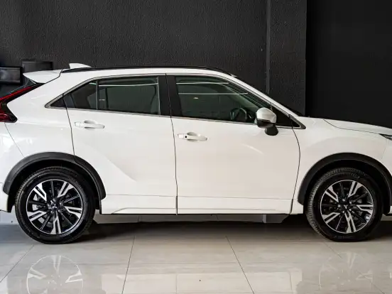 MITSUBISHI-ECLIPSE CROSS-1.5 MIVEC TURBO GASOLINA HPE CVT MITSUBISHI-ECLIPSE CROSS-2024