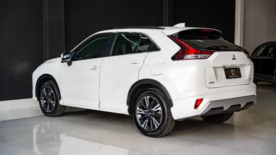 MITSUBISHI-ECLIPSE CROSS-2024