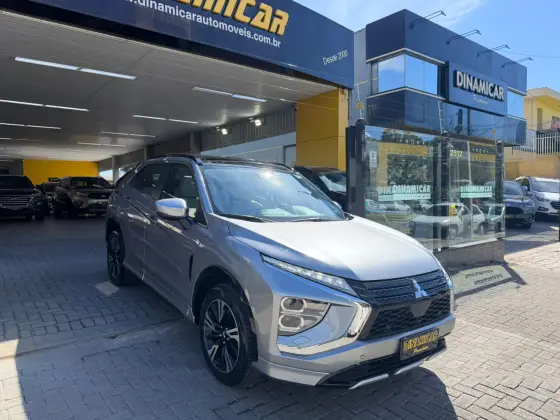 MITSUBISHI ECLIPSE CROSS 1.5 MIVEC TURBO GASOLINA HPE-S S-AWC CVT MITSUBISHI ECLIPSE CROSS 1.5 MIVEC TURBO GASOLINA HPE-S S-AWC CVT