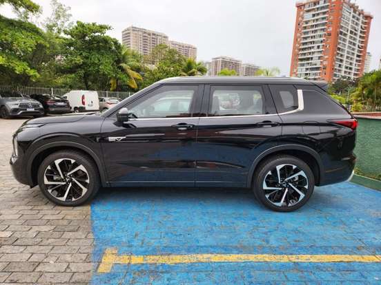 MITSUBISHI-OUTLANDER-2.4 PHEV SIGNATURE S-AWC DHT MITSUBISHI-OUTLANDER-2025