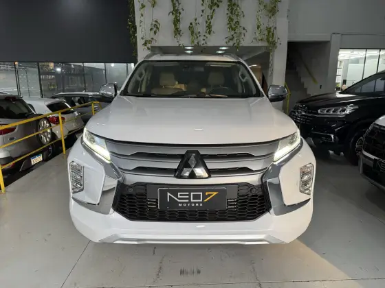 MITSUBISHI PAJERO SPORT 2.4 16V MIVEC TURBO DIESEL HPE AWD AUTOMÁTICO MITSUBISHI PAJERO SPORT 2.4 16V MIVEC TURBO DIESEL HPE AWD AUTOMÁTICO