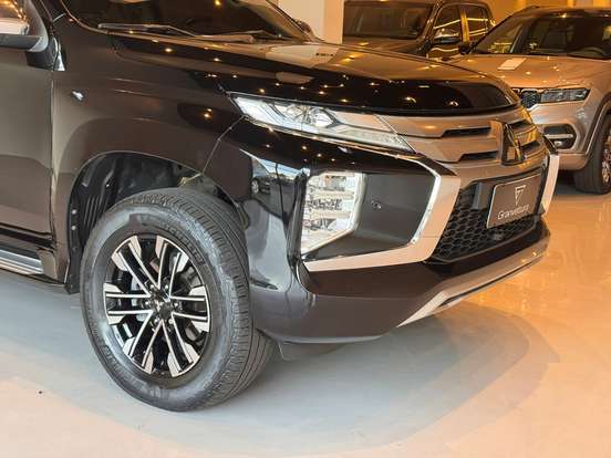 MITSUBISHI-PAJERO SPORT-2.4 16V MIVEC TURBO DIESEL HPE-S AWD AUTOMÁTICO MITSUBISHI-PAJERO SPORT-2021