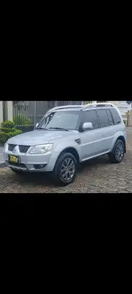 MITSUBISHI-PAJERO TR4-2.0 4X2 16V 140CV FLEX 4P AUTOMÁTICO MITSUBISHI-PAJERO TR4-2012