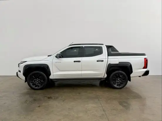 MITSUBISHI-TRITON-2.4 BITURBO DIESEL CD KATANA 4X4 AUTOMÁTICO MITSUBISHI-TRITON-2025