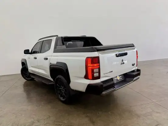 MITSUBISHI-TRITON-2.4 BITURBO DIESEL CD KATANA 4X4 AUTOMÁTICO MITSUBISHI-TRITON-2025