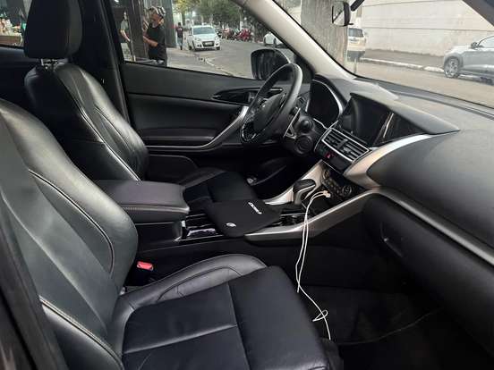 MITSUBISHI-ECLIPSE CROSS-1.5 MIVEC TURBO GASOLINA HPE CVT MITSUBISHI-ECLIPSE CROSS-2021