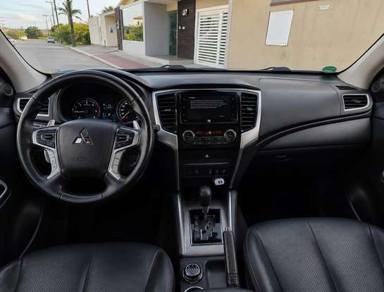 MITSUBISHI-L200 TRITON-2022