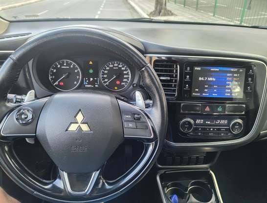 MITSUBISHI-OUTLANDER-2.0 16V GASOLINA 4P AUTOMÁTICO MITSUBISHI-OUTLANDER-2016