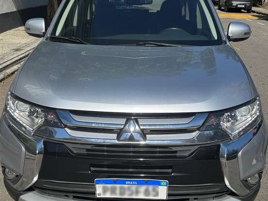 MITSUBISHI-OUTLANDER-2.0 COMFORT 16V GASOLINA 4P AUTOMÁTICO MITSUBISHI-OUTLANDER-2017