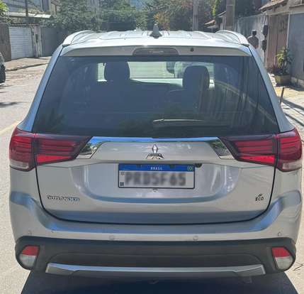 MITSUBISHI-OUTLANDER-2017