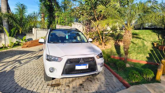 MITSUBISHI OUTLANDER 3.0 GT4 4X4 V6 24V GASOLINA 4P AUTOMÁTICO