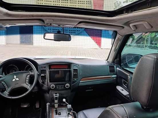 MITSUBISHI-PAJERO-2.5 HD 4X4 8V TURBO INTERCOOLER DIESEL 4P MANUAL MITSUBISHI-PAJERO-2010