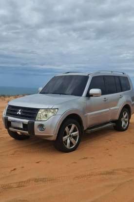 MITSUBISHI-PAJERO-2010