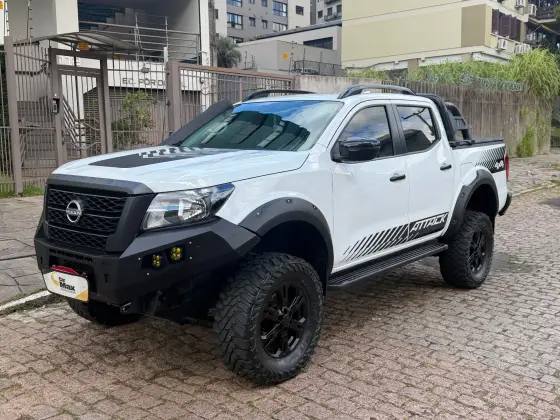 NISSAN FRONTIER 2.3 16V TURBO DIESEL ATTACK CD 4X4 AUTOMÁTICO NISSAN FRONTIER 2.3 16V TURBO DIESEL ATTACK CD 4X4 AUTOMÁTICO