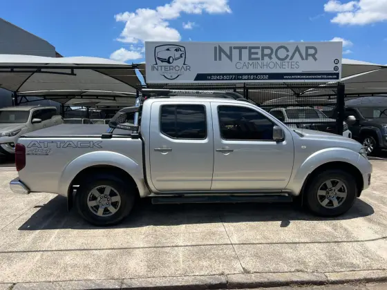 NISSAN FRONTIER 2.5 SV ATTACK 4X4 CD TURBO ELETRONIC DIESEL 4P AUTOMÁTICO