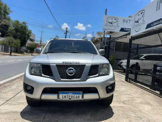 NISSAN-FRONTIER-2.5 SV ATTACK 4X4 CD TURBO ELETRONIC DIESEL 4P AUTOMÁTICO NISSAN-FRONTIER-2014