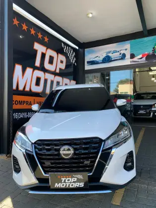 NISSAN KICKS 1.6 16V FLEXSTART ADVANCE XTRONIC NISSAN KICKS 1.6 16V FLEXSTART ADVANCE XTRONIC