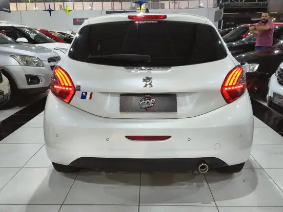 PEUGEOT-208-1.6 ALLURE 16V FLEX 4P AUTOMÁTICO PEUGEOT-208-2017