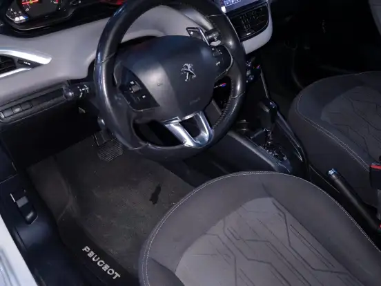 PEUGEOT-208-1.6 ALLURE 16V FLEX 4P AUTOMÁTICO PEUGEOT-208-2017