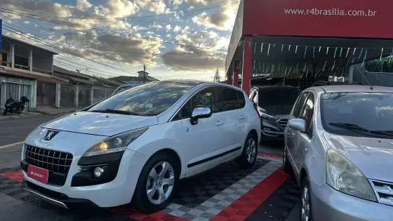 PEUGEOT 3008 1.6 ROLAND GARROS THP 16V GASOLINA 4P AUTOMÁTICO PEUGEOT 3008 1.6 ROLAND GARROS THP 16V GASOLINA 4P AUTOMÁTICO