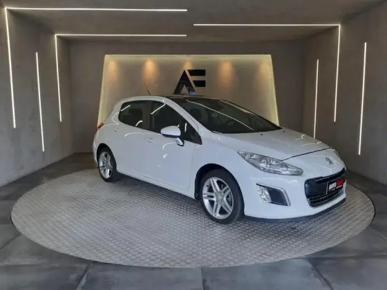 PEUGEOT 308 2.0 ALLURE 16V FLEX 4P AUTOMÁTICO PEUGEOT 308 2.0 ALLURE 16V FLEX 4P AUTOMÁTICO