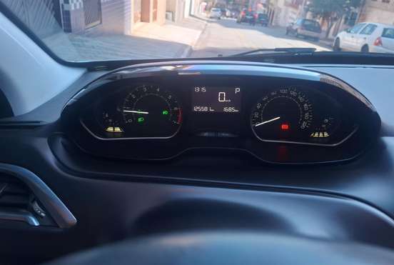 PEUGEOT-2008-2016