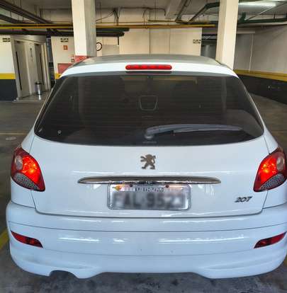 PEUGEOT-207-2012