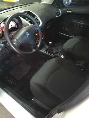 PEUGEOT-207-2012