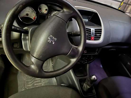 PEUGEOT-207-1.4 XR 8V FLEX 4P MANUAL PEUGEOT-207-2011