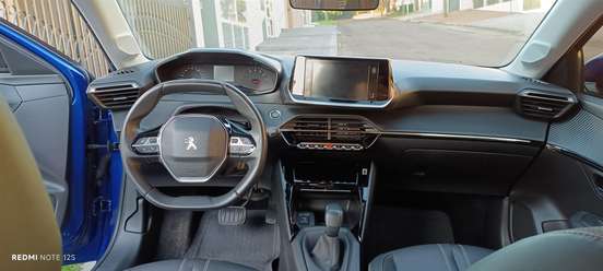 PEUGEOT-208-2022