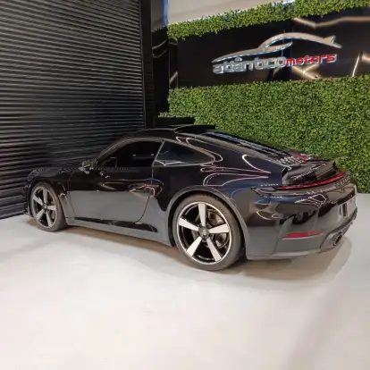 PORSCHE-911-2025
