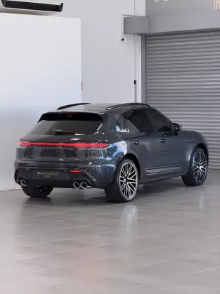 PORSCHE-MACAN-2023
