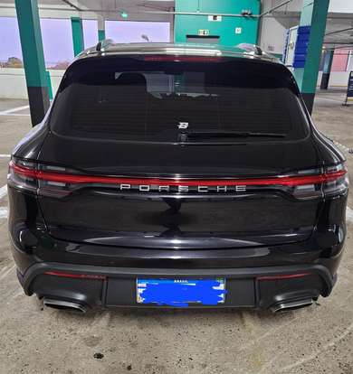 PORSCHE-MACAN-2022