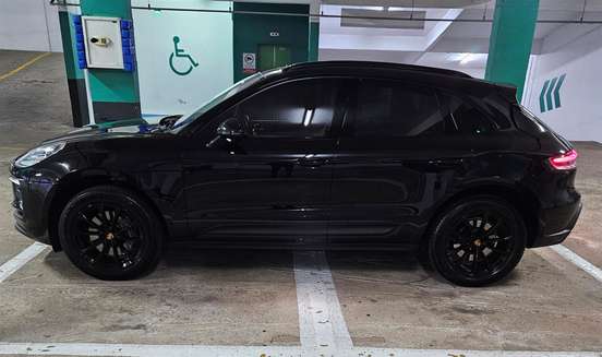 PORSCHE-MACAN-2022