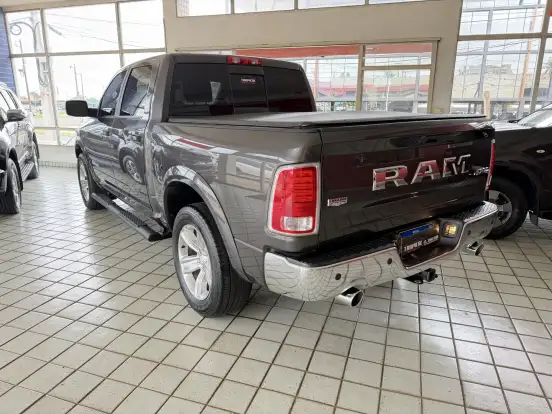 RAM-CLASSIC-5.7 V8 GASOLINA LARAMIE CD 4X4 AUTOMÁTICO RAM-CLASSIC-2023