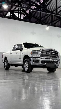 RAM 2500 6.7 I6 TURBO DIESEL LARAMIE CD 4X4 AUTOMÁTICO