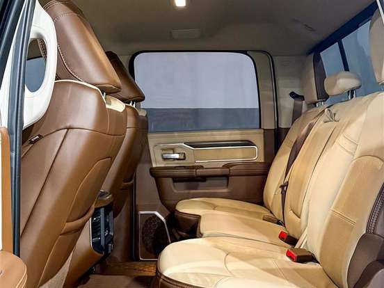 RAM-2500-6.7 I6 TURBO DIESEL LARAMIE CD 4X4 AUTOMÁTICO RAM-2500-2023
