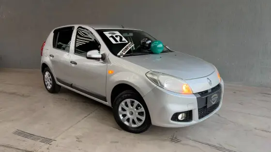 RENAULT SANDERO 1.0 EXPRESSION 16V FLEX 4P MANUAL RENAULT SANDERO 1.0 EXPRESSION 16V FLEX 4P MANUAL