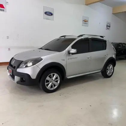 RENAULT SANDERO 1.6 STEPWAY 16V FLEX 4P AUTOMÁTICO RENAULT SANDERO 1.6 STEPWAY 16V FLEX 4P AUTOMÁTICO