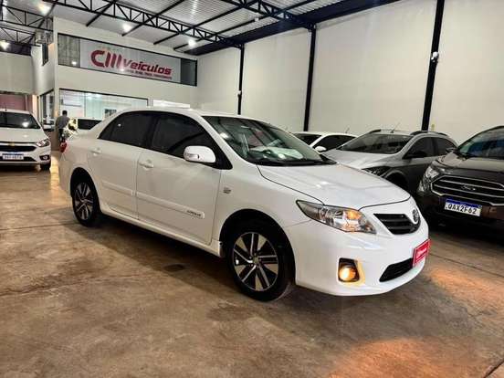 TOYOTA-COROLLA-2013