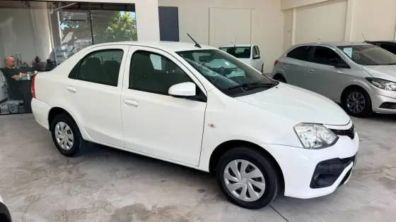 TOYOTA ETIOS 1.5 X SEDAN 16V FLEX 4P MANUAL TOYOTA ETIOS 1.5 X SEDAN 16V FLEX 4P MANUAL