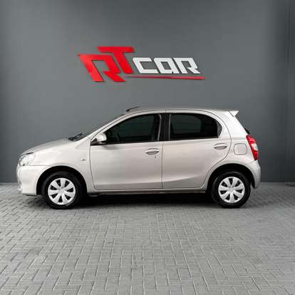 TOYOTA-ETIOS-1.5 XS 16V FLEX 4P AUTOMÁTICO TOYOTA-ETIOS-2016