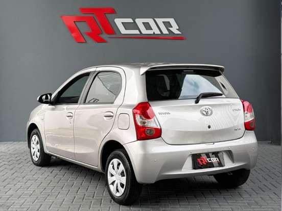 TOYOTA-ETIOS-1.5 XS 16V FLEX 4P AUTOMÁTICO TOYOTA-ETIOS-2016